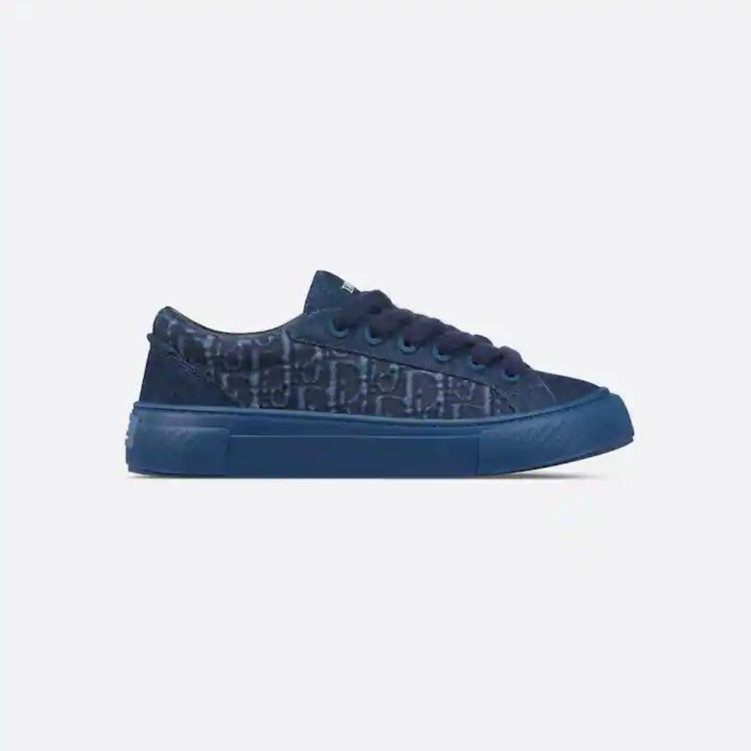 B33 Low Top Sneaker