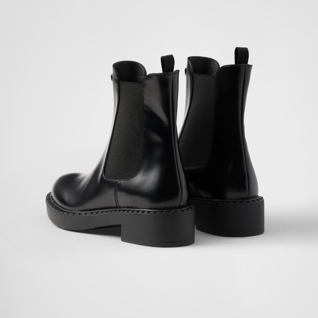 Brushed calf leather Chelsea boots