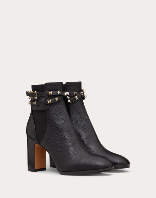 ROCKSTUD GRAINY CALFSKIN ANKLE BOOT 90 MM