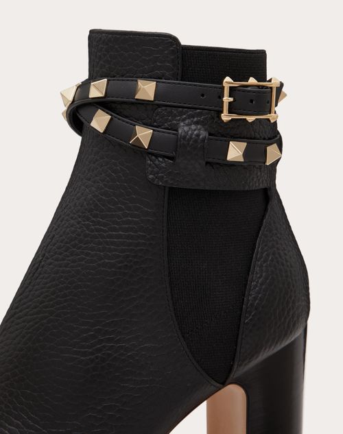 ROCKSTUD GRAINY CALFSKIN ANKLE BOOT 80 MM